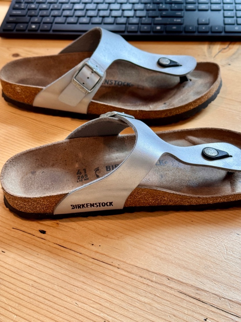 Birkenstock Gizeh Sandals Silver Single Strap Cork Footbed Women 10 EU 41 Narrow - Picture 3 of 13